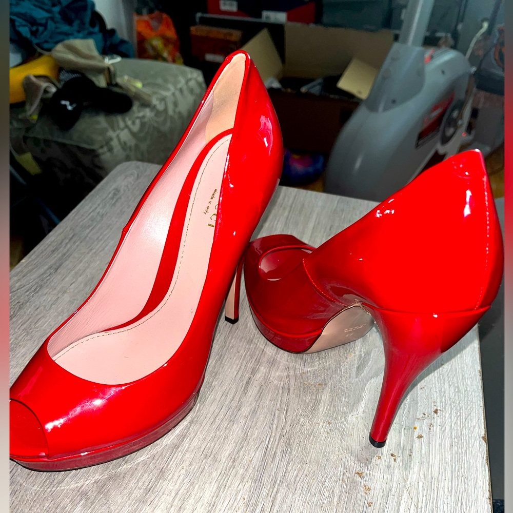 New Patent leather Red Gucci women 5 or 6” pump.